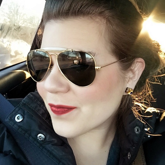 Meet your Posher, Candace - Picture 1 of 1